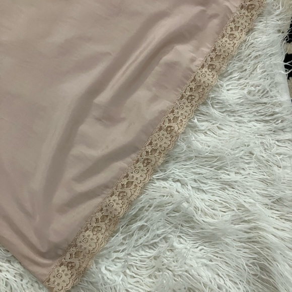 Vassarette Nude/Blush Vintage Slip - Picture 5 of 11